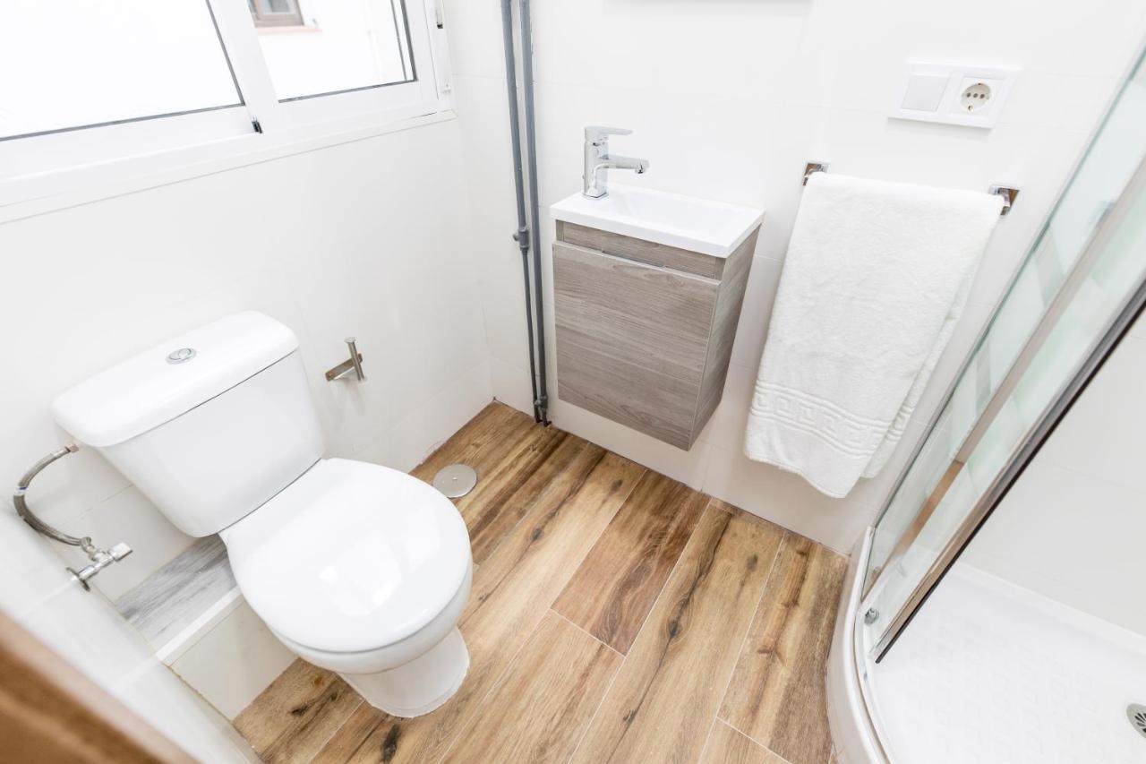 Los Apartamentos Jacinto Benavente Centro מדריד מראה חיצוני תמונה