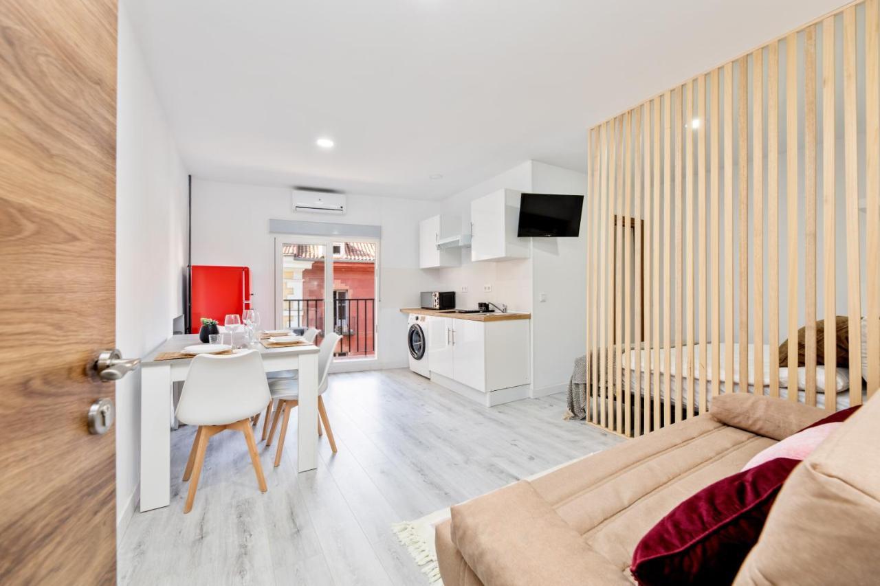 Los Apartamentos Jacinto Benavente Centro מדריד מראה חיצוני תמונה