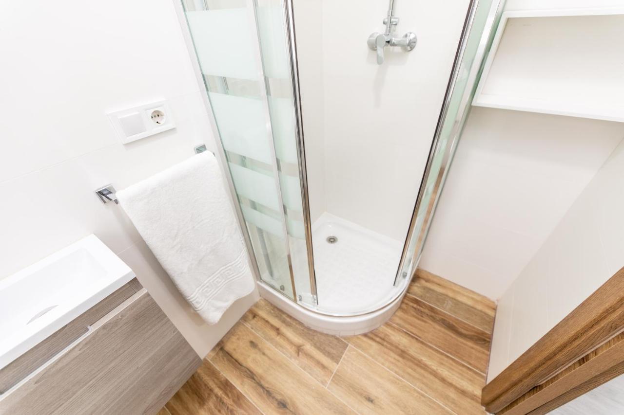 Los Apartamentos Jacinto Benavente Centro מדריד מראה חיצוני תמונה