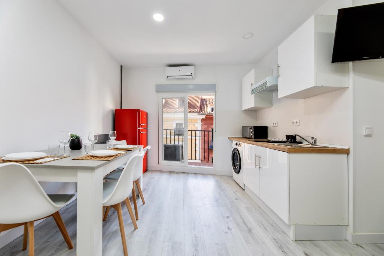 Los Apartamentos Jacinto Benavente Centro מדריד מראה חיצוני תמונה