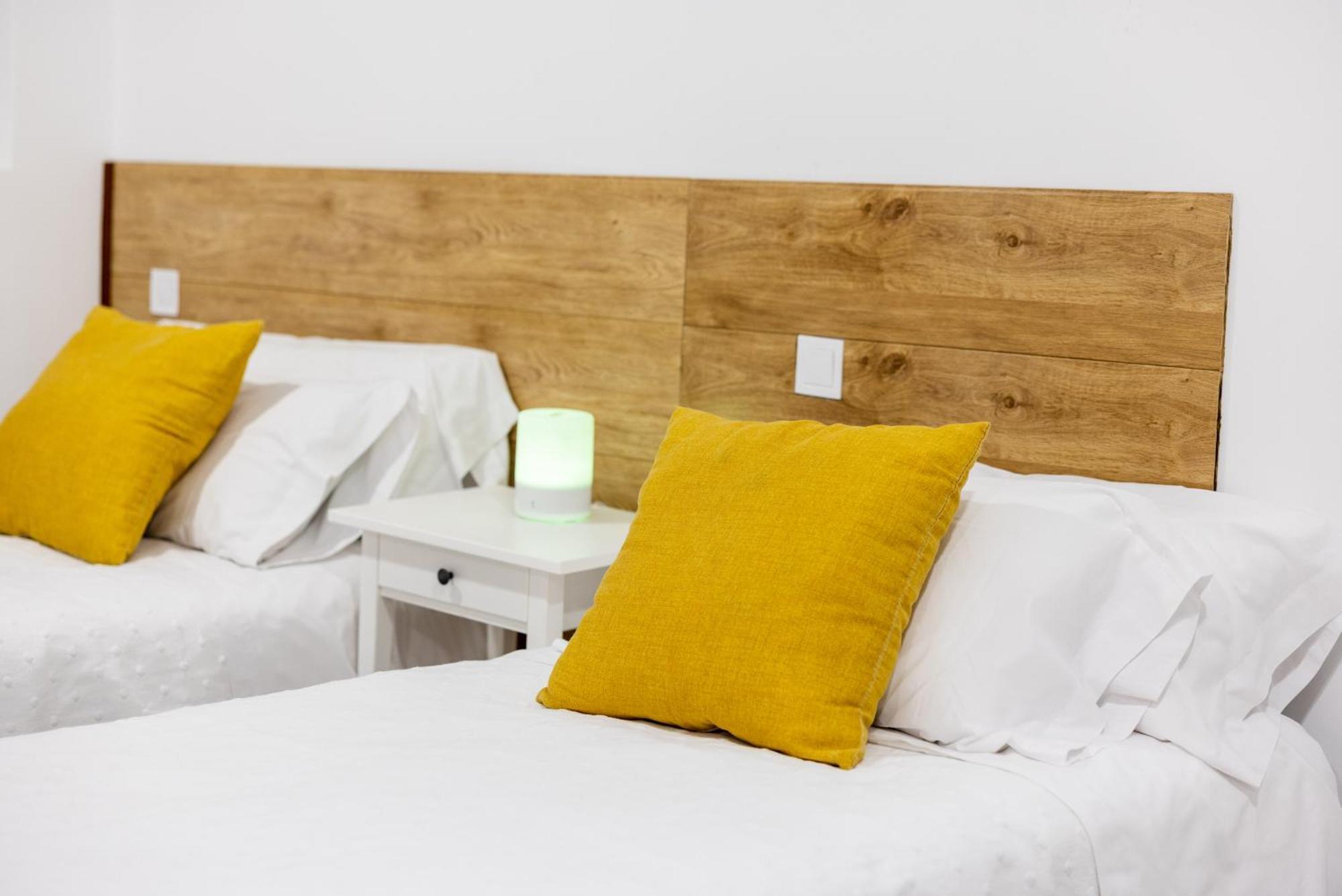 Los Apartamentos Jacinto Benavente Centro מדריד מראה חיצוני תמונה