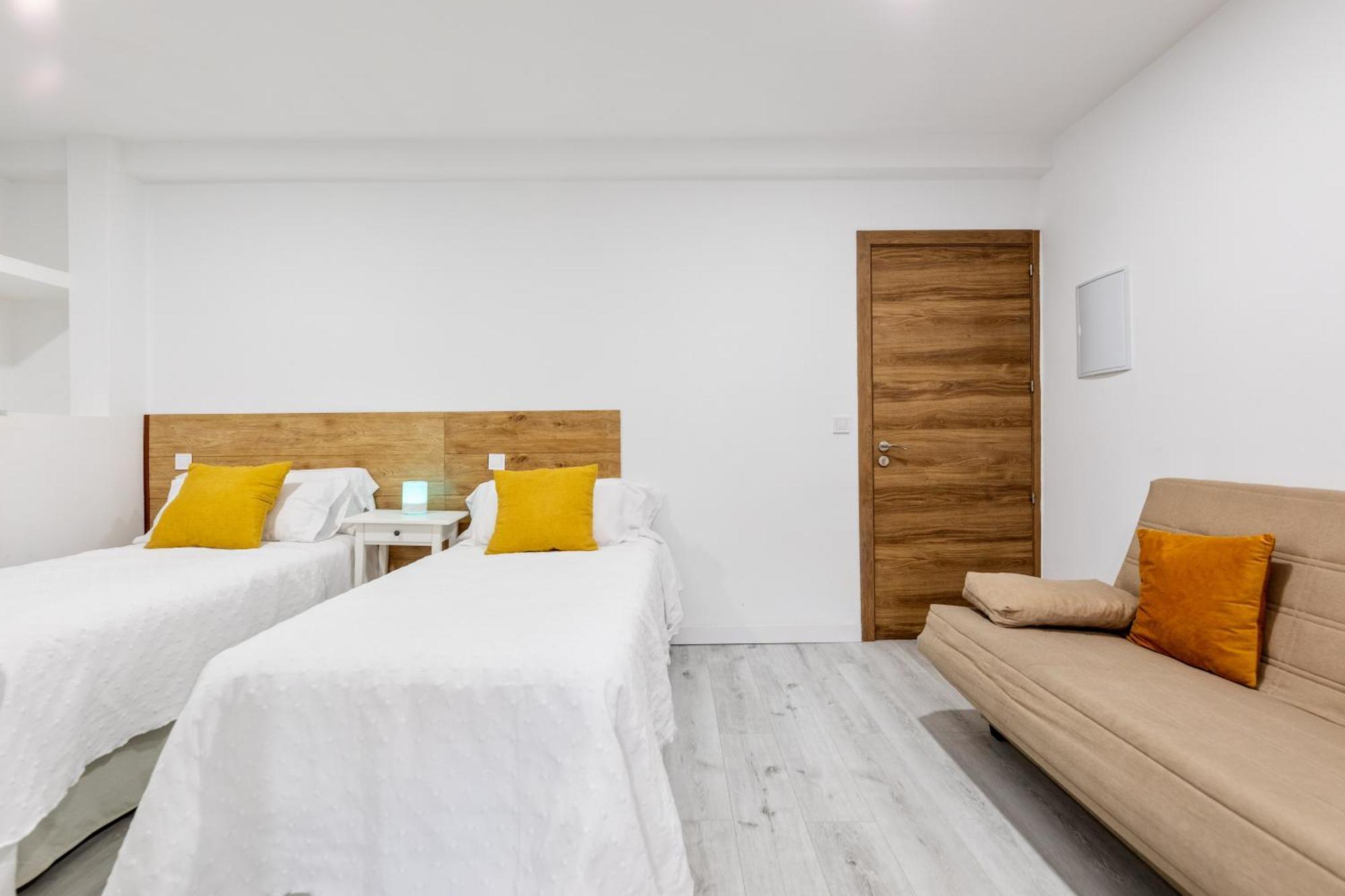 Los Apartamentos Jacinto Benavente Centro מדריד מראה חיצוני תמונה