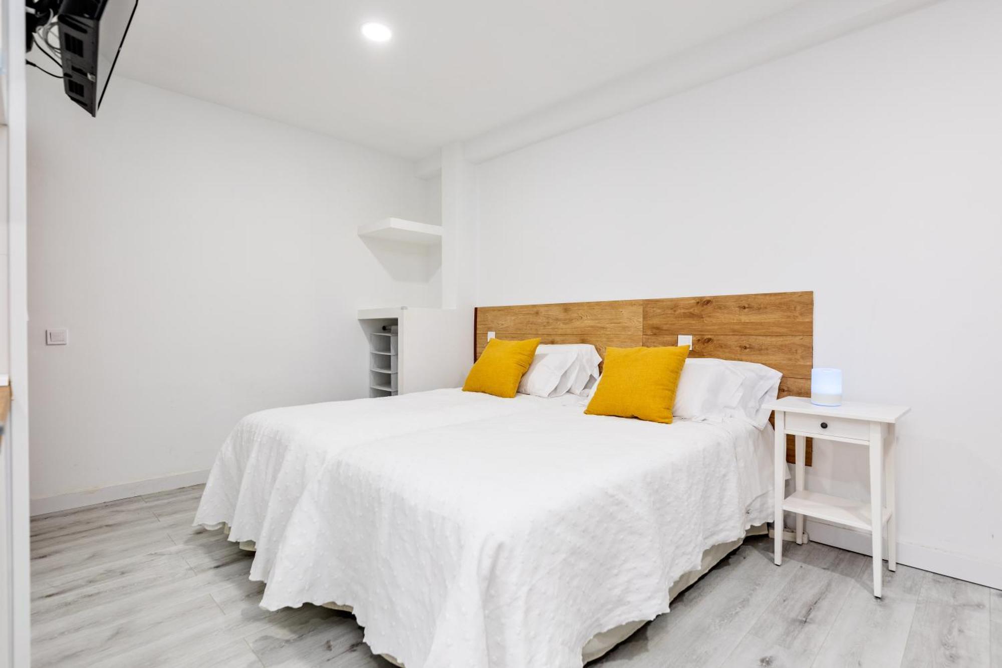Los Apartamentos Jacinto Benavente Centro מדריד מראה חיצוני תמונה