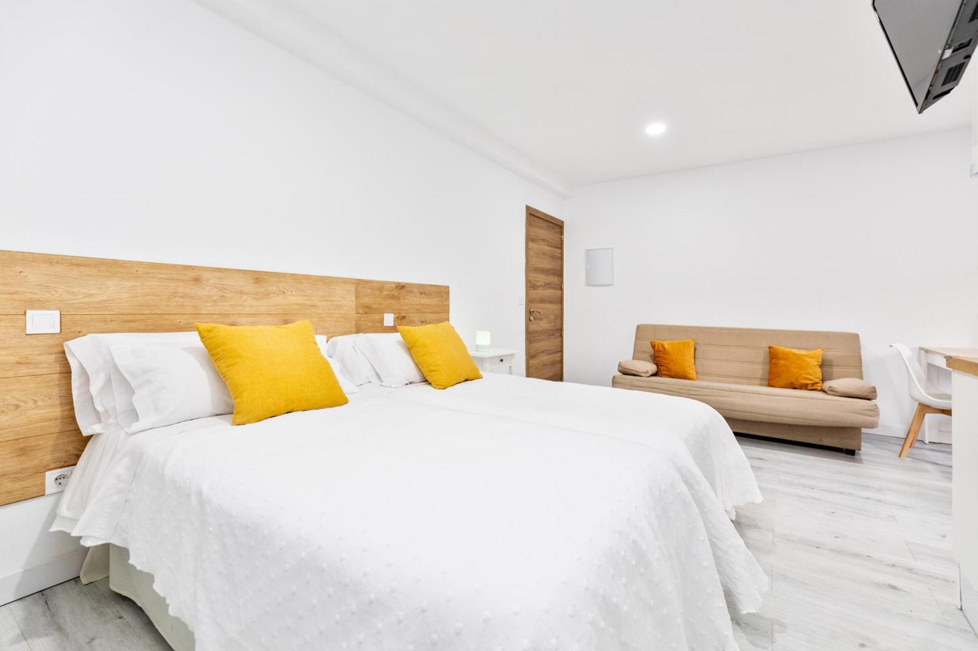 Los Apartamentos Jacinto Benavente Centro מדריד מראה חיצוני תמונה